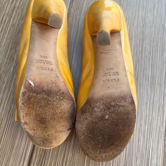 Fendi Open Toe, Bow Platform Pump; Size 36.5 (6.5) - Picture 10 of 14